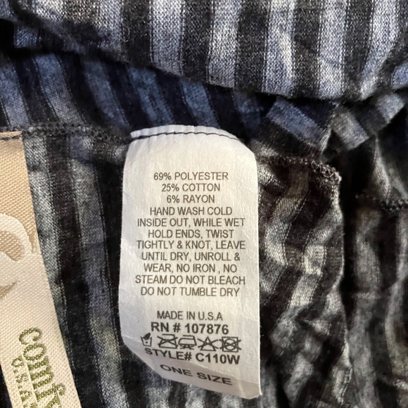 COMFY Black and Grey Striped Lightweight Scarf - Picture 5 of 5